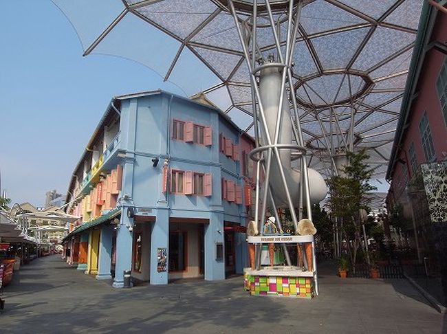 朝9時頃ですから、クラークキーも誰もいません。<br /><br />夜は賑わうんでしょうね。