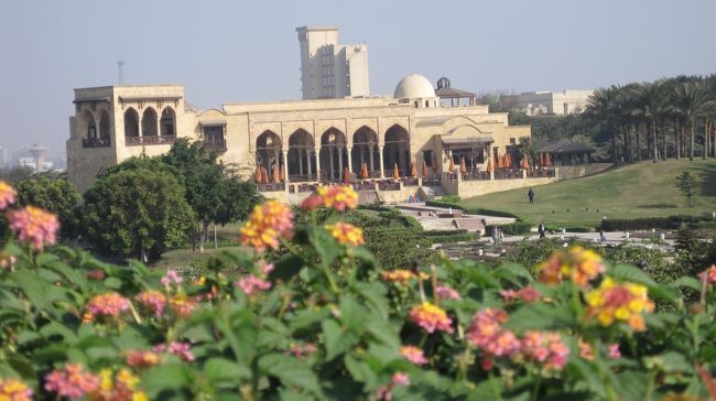 アズハル公園、エジプトへきてなにかほっとした場所。砂とゴミの町も息抜きの所。感謝