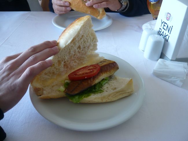 サバサンド食べました。<br /><br />まさにそのまんま