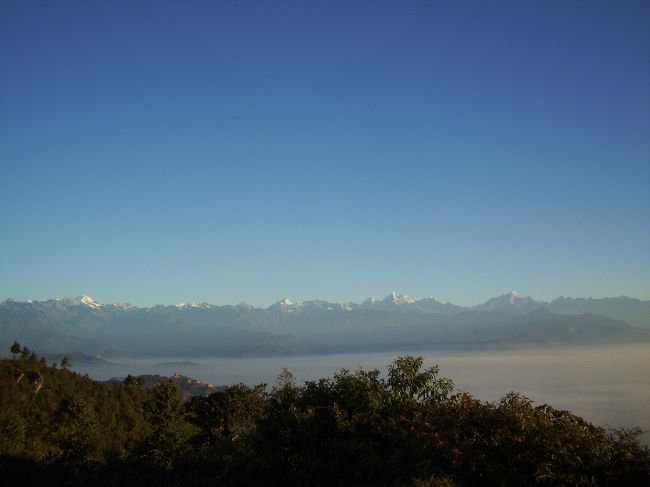 <br />私は山好きで、穂高連邦が大好きだけど、<br />ヒマラヤ山脈を目の前にしたら<br />そのスケールの違いに驚いた。