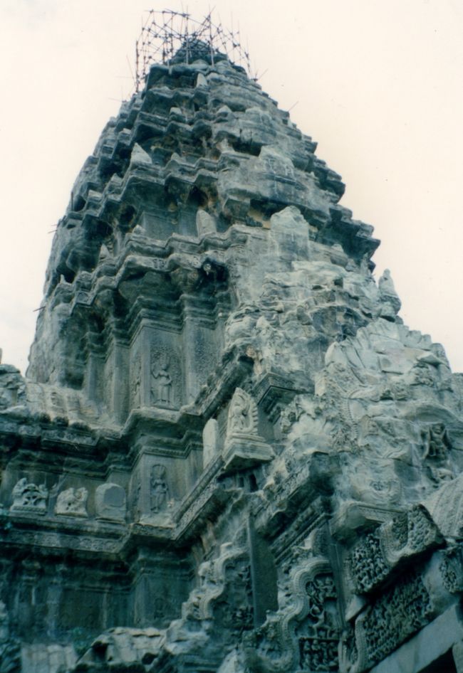 世界最大の遺跡＆世界3大仏教遺跡 ANGKOR WAT（アンコール