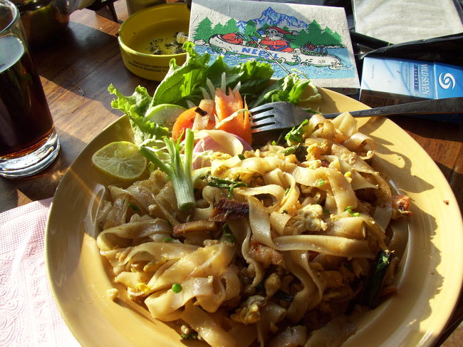 <br />タイ料理発見！<br />久々にタイ料理を食べた。<br /><br />やっぱ美味しいい〜