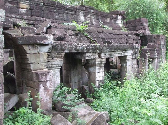 ここはある程度綺麗に残っている。