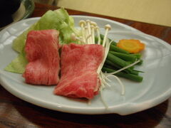 具材もレタス使ってます。

お肉は山口県内産だそうです。
「阿知須？阿東？」って聞いたら、大体その辺だそうで、特に仕入れは決まってないのかな。
