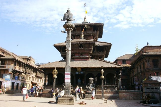 タチュバル広場<br />＊ダッタトラヤ寺院<br />