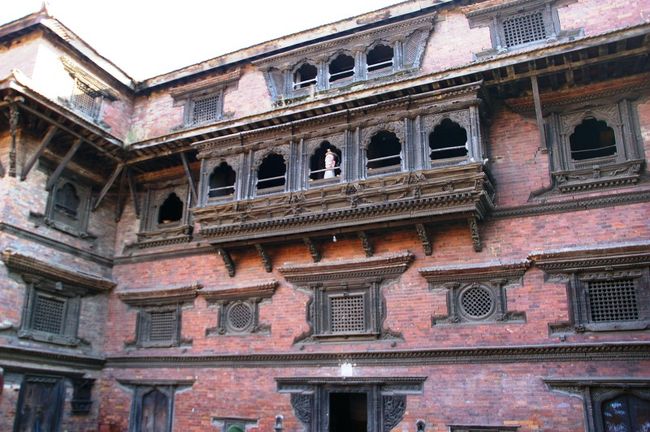 …同　上<br />＊木彫美術館（旧プジャリ・マート）<br /><br />陶工広場・トゥマディ広場の写真はメディアの記録不良発生でだめになってしまいました<br />