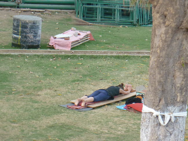 こうなります。<br /><br />五体倒地ですね。<br /><br />ひたすら繰り返していました。