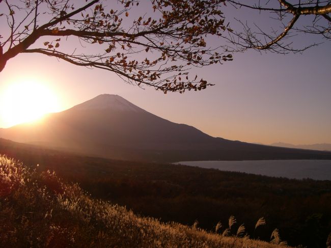 もうすぐ日が暮れます。富士山の夕暮れは何度見てもいいですね。