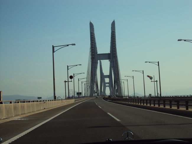 来日中のパパのお友達、ラムハリさんに<br />今日は、瀬戸大橋を見せよう。
