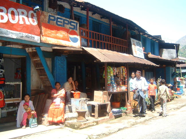 翌日は、実家のある村へレッツゴ―。<br />あ、おとうさん。