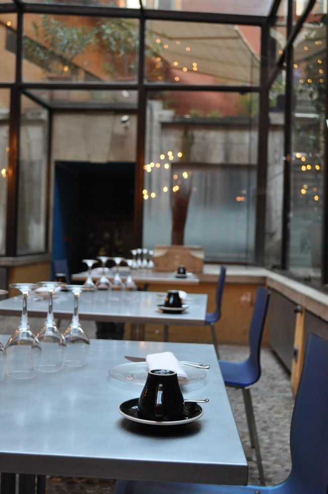 La Tour Roseの朝食会場。自然光が降り注ぐ開放的な雰囲気。平日だったので基本ガラガラ。レジャーユースだけだろうと思いきや、なんとビジネスマンっぽい人もいた。