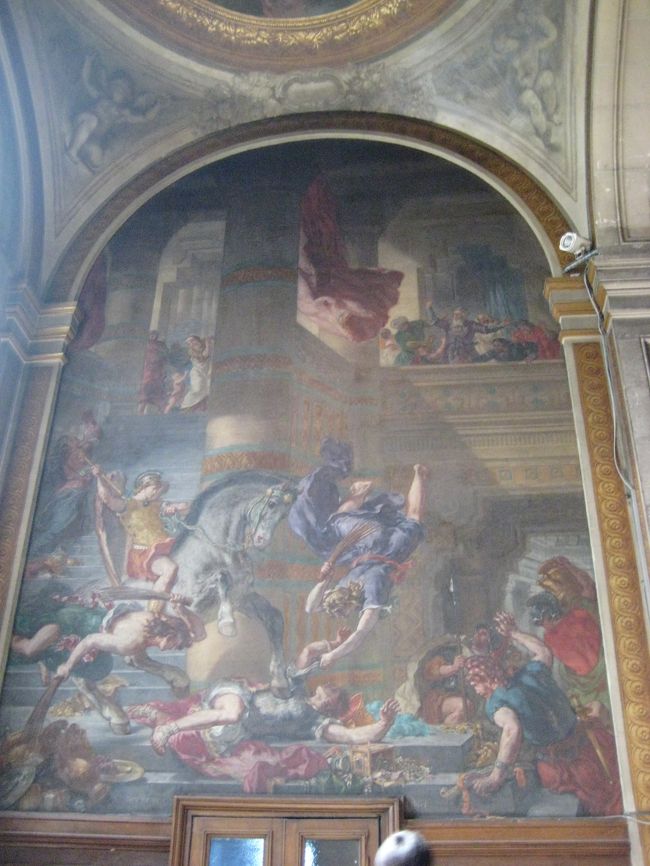 教会に入ってすぐ左にあるドラクロワの絵。<br />躍動感がすごい！