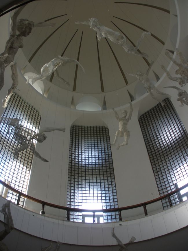 ドームの屋根の内側