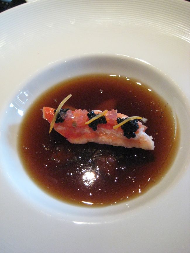 母の前菜の蟹とジュレ。