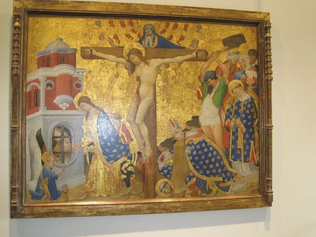 まず３階のフランス絵画を観ました。<br /><br />３階めちゃ空いてる〜穴場！？<br />