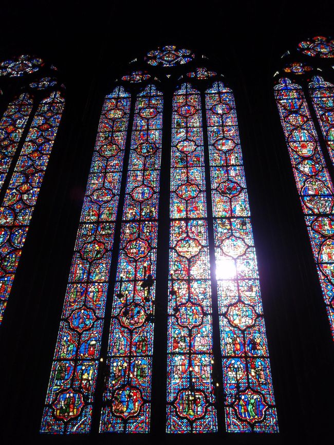 日本語の解説プレートもあります。