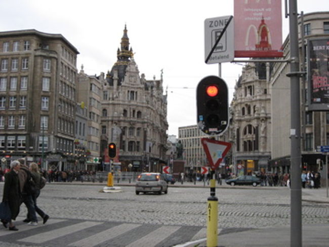 なんとなく町並み全体的にかわいらしいイメージ。絵本に出て来そう。