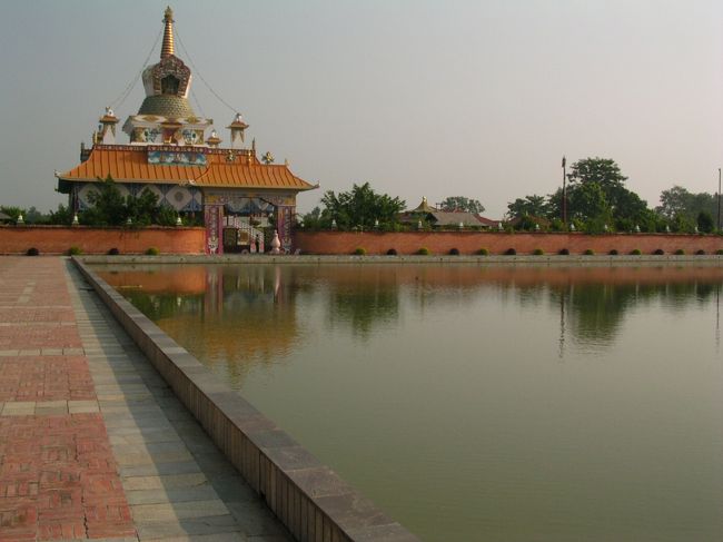 すごくカラフルなドイツ寺。
