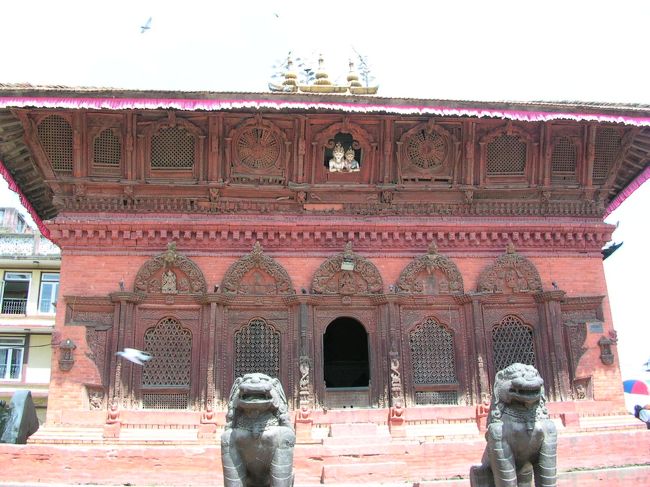 シヴァ･パールヴァティー寺院。<br /><br />