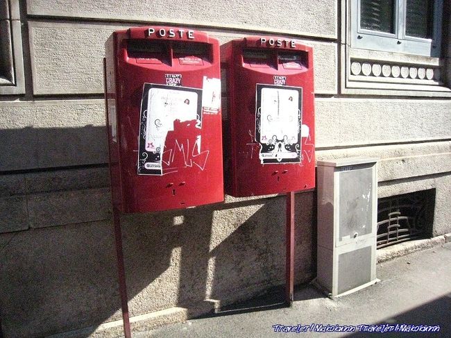 ポスト。<br />ミラノは普通に赤いポストだった。