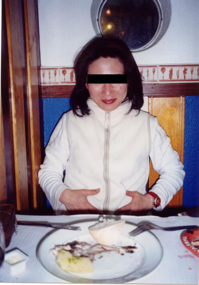 下町アルファマ地区へ名物イワシの塩焼きを食べに行きました。<br />ポルトガルの食事は噂どおり、日本人にはとても合う味付けで美味しかったです。特にココで食べた魚介のスープが超美味で♪もう一度食べたいスープ?1です♪♪<br />