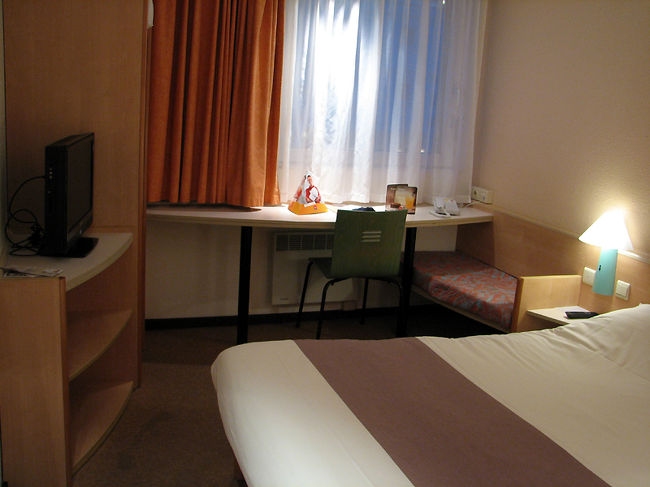 アコーグループなので会員になっておくとポイントを貯めて無料宿泊などの特典があります。<br />