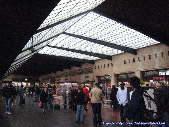 フィレンツェの駅。