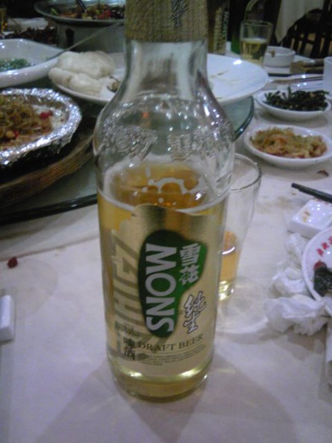 青島ビールも飲みましたが、この「雪花」というのも。