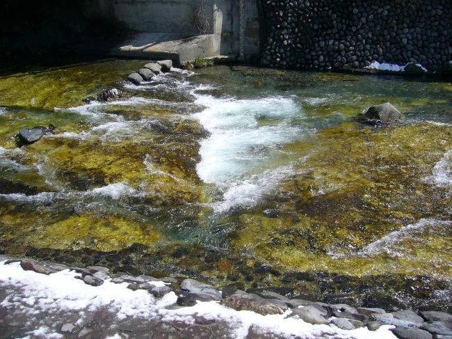 中心地を流れている川。<br />きれいです。