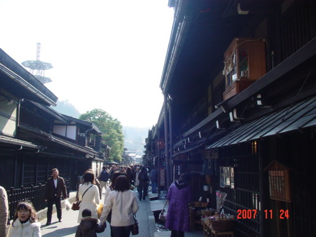 今日は酒は飲めませんが、またまた古い町並みを散策です。