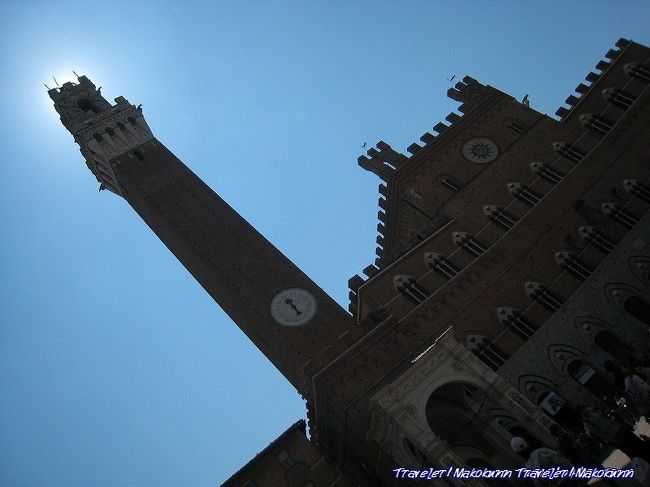 シエナ　マンジャの搭。