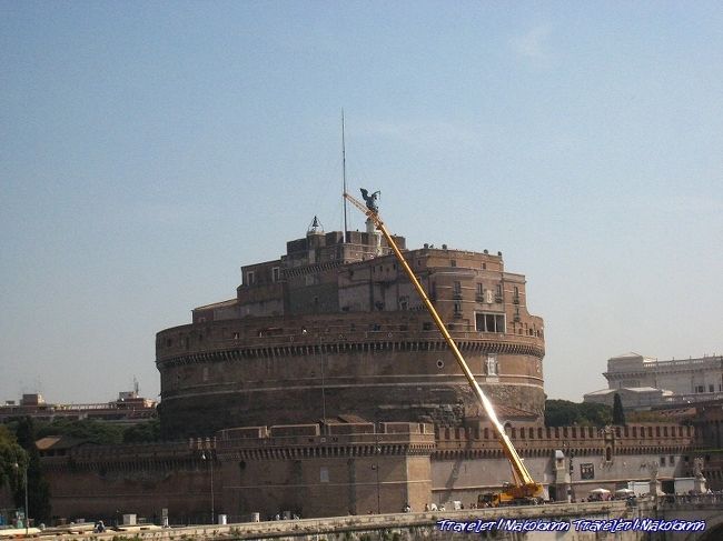 周遊バスから見たサンタンジェロ城。