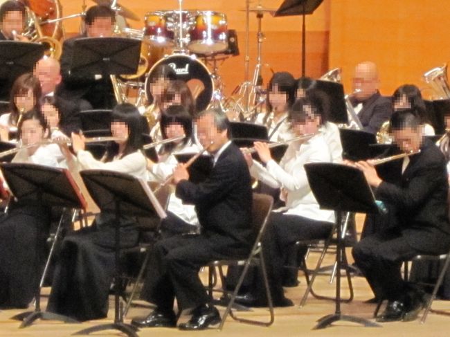 ちなみに、私は学生の頃フルートとピッコロをしていました。<br /><br />ここ数年間趣味として個人レッスン受けていたのですが、<br /><br />いろいろ諸事情で昨年末にちょっとお休み。<br /><br />なので、久々に聴く音は脳と心にとってもいいです（^^