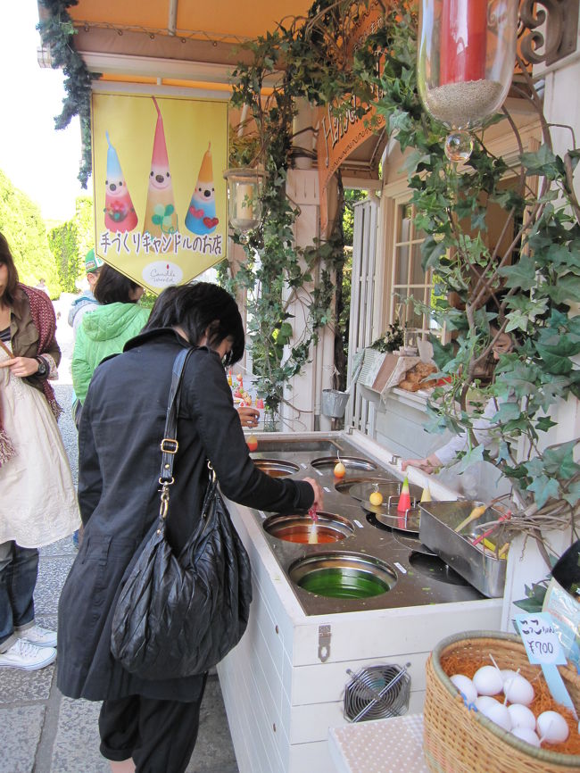 店先で数人の旅行客の方が体験してました（^^