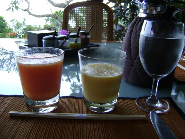 <br />　パパイヤジュースとスムージー。<br /><br />　当たり前だけど美味しい。