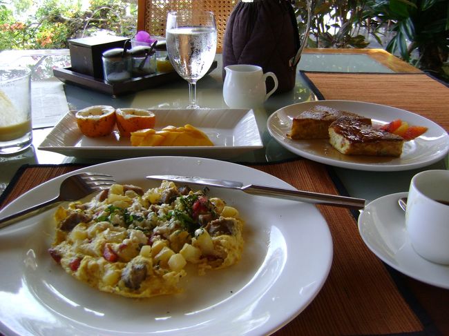 <br />　本日のスペシャル、名前は忘れた。<br /><br />　温かい料理はあつあつのお皿に盛り付けられ<br /><br />　時間が経っても美味しく頂ける。