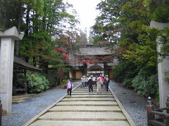 まずは金剛峯寺へ。
