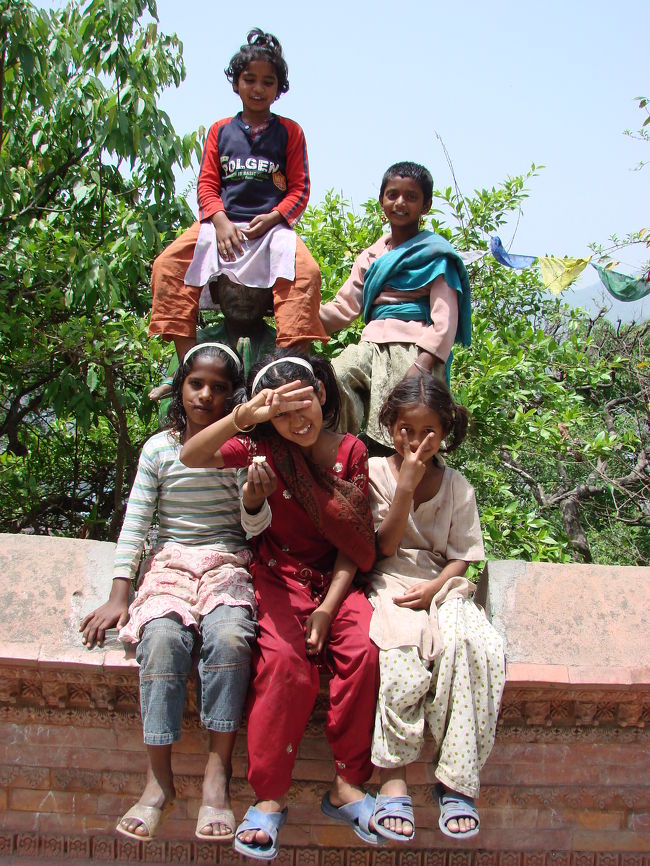 何も貰えないと判ったら写真を撮ってくれという。