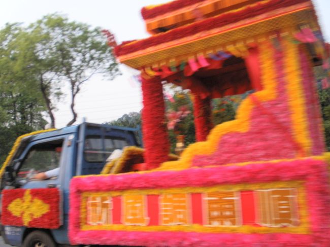 近くで見ると･･･こんな感じ。