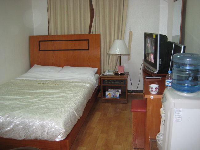 ダブルベッドです。<br />