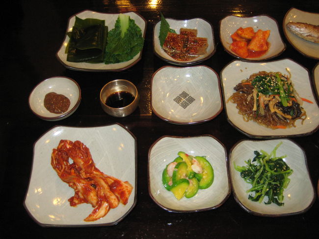 この後にもおこげといって<br />おかゆの様なものが追加で<br />出てきましたがもうお腹が一杯で<br />手がつけれませんでした。