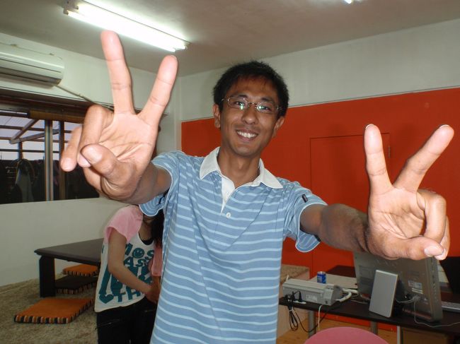 ほんとはここに今日のダイビングの写真をＵＰするはずだったのですけど・・・<br />クレアのボスＭ氏（自称イケメンインストラクター）が、誤ってデータを消してしまったらしく・・・<br /><br />海の中ではとっても頼りになる素敵なイントラさんなんですけどねぇ〜<br />１本目万座付近のホーシュ北というポイントに行ったのですけど　波に翻弄されて中々ＥＸできないきょろのＢＣやタンクを軽々と抱えて行ってくれました。<br />ほんと優しくて面倒見の良いオーナーさんです。<br /><br />今回は、ＭＹ器材持込したのですけど、ファンダイビングでもレンタル料込みのリーズナブルな価格設定だし、レンタルの器材が綺麗なので◎