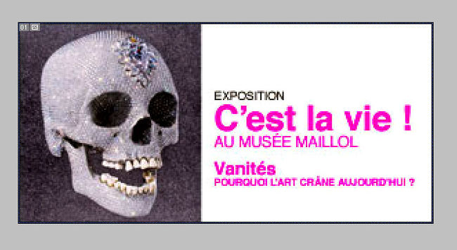 現代アートのスター、ダミアン・ハースト(Damien Hirst)の作品がこのポスターに使われている。ダイヤモンドに覆われた頭蓋骨。