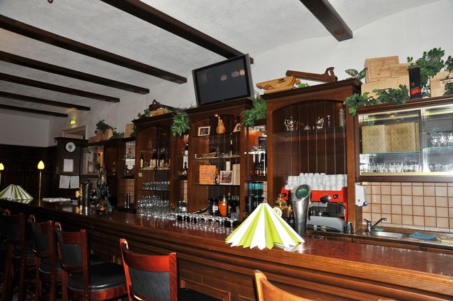 ジェルボーＢ１Ｆ<br />ここはパブのカウンターかな