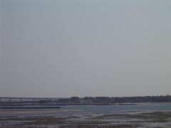 ５月１日　１５：３０ごろ

６階から、浜名湖をのぞみます。
遠くには、遠州灘が見えます。