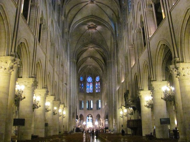 ノートルダム大聖堂内部