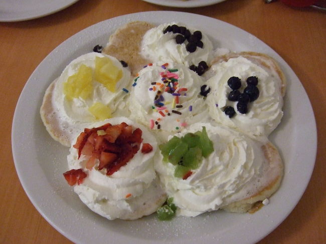 ディナー限定のパンケーキです。<br />こちらもおいしいけど…おいしいけど…<br />う〜ん…<br /><br />すごく期待して行ってしまったからでしょうか。。。<br />ブーツアンドキモズを食べた後だったからでしょうか。。。<br /><br />おいしいんですけど、並んでまでは…<br /><br />好みの問題かなぁと。。