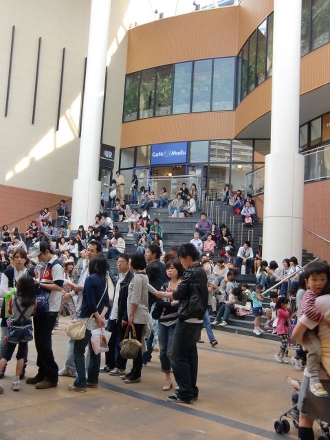 人！！！<br />ローマのスペイン階段？