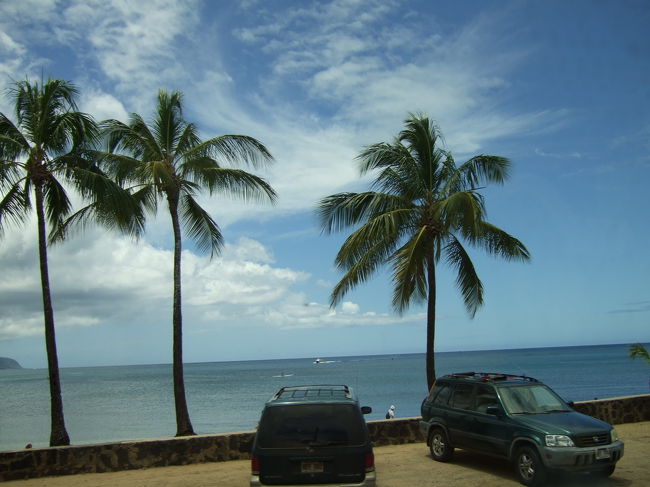 次はバスに乗りハレイワビーチです。<br />写真だけなので10分です。