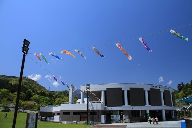13：00　『道の駅 富士川ふるさと工芸館』<br /><br />広くていろんな伝統工芸の体験施設があり他の道の駅とは違う感じです。<br /><br />道の駅 富士川ふるさと工芸館HP↓<br />http://www.fujikawa.comlink.ne.jp/